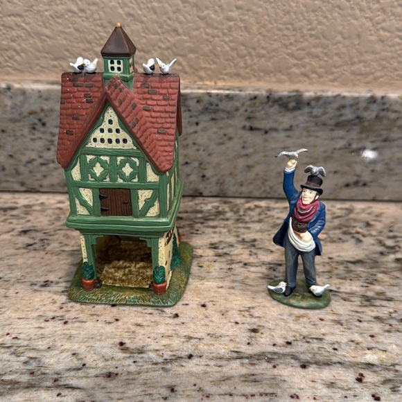 Department 56 Other - NWT. Deot 56 Hedgerow Dovecote